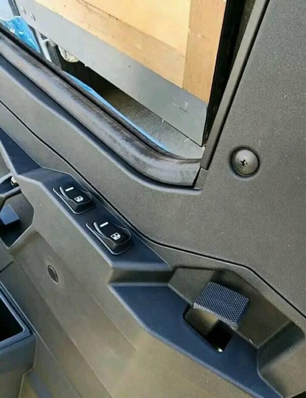 Doors for polaris ranger 1000 (Electronic Windows) - Image 2