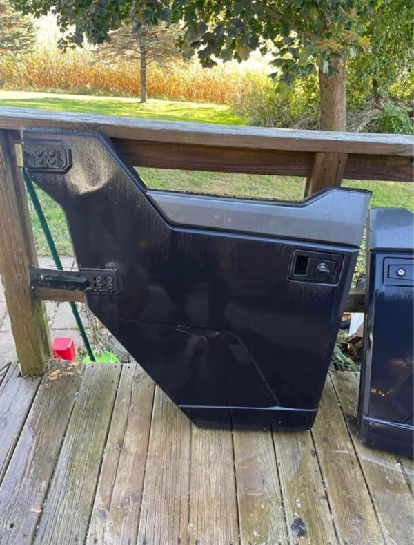 Used Half doors for polaris ranger 1000 - Image 2